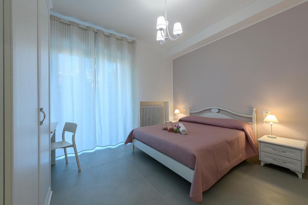 B&B La Fontanella Сан-Бенедетто-дель-Тронто Екстер'єр фото