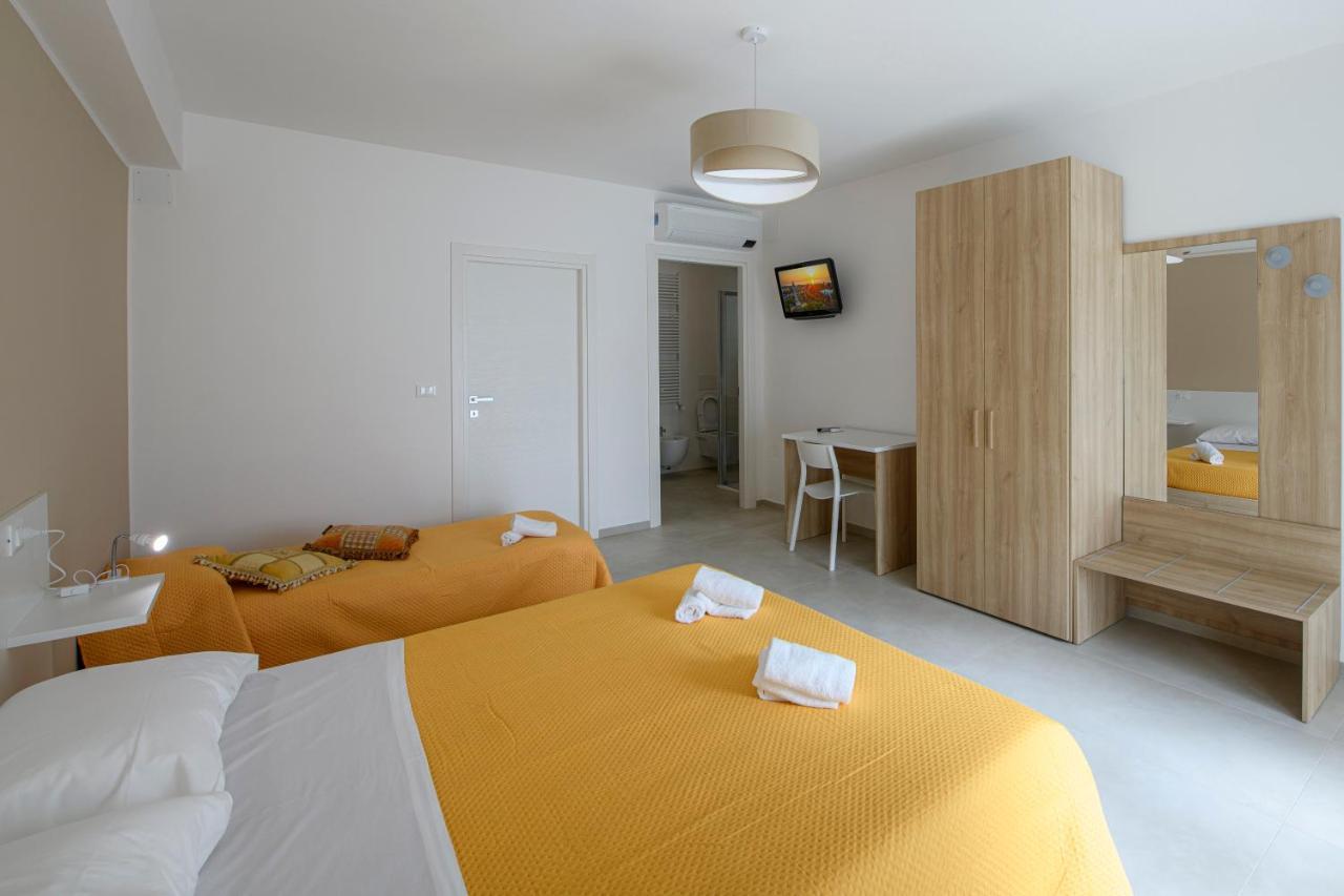B&B La Fontanella Сан-Бенедетто-дель-Тронто Екстер'єр фото