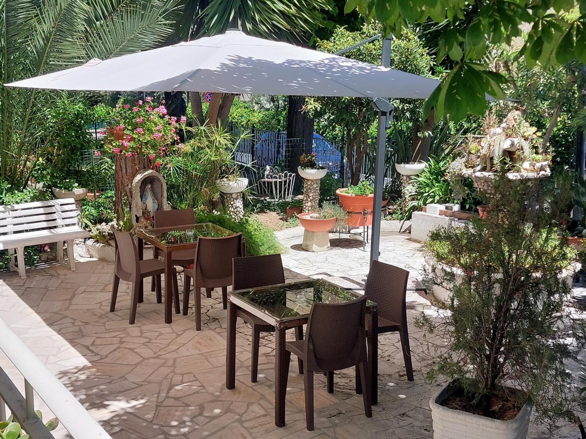 B&B La Fontanella Сан-Бенедетто-дель-Тронто Екстер'єр фото